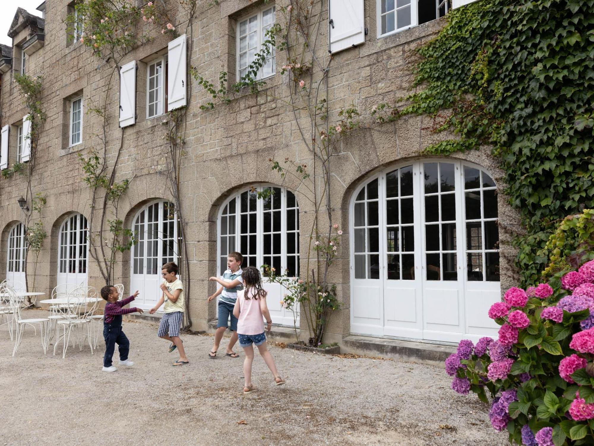 ホテル Manoir Du Stang La Forêt-Fouesnant エクステリア 写真
