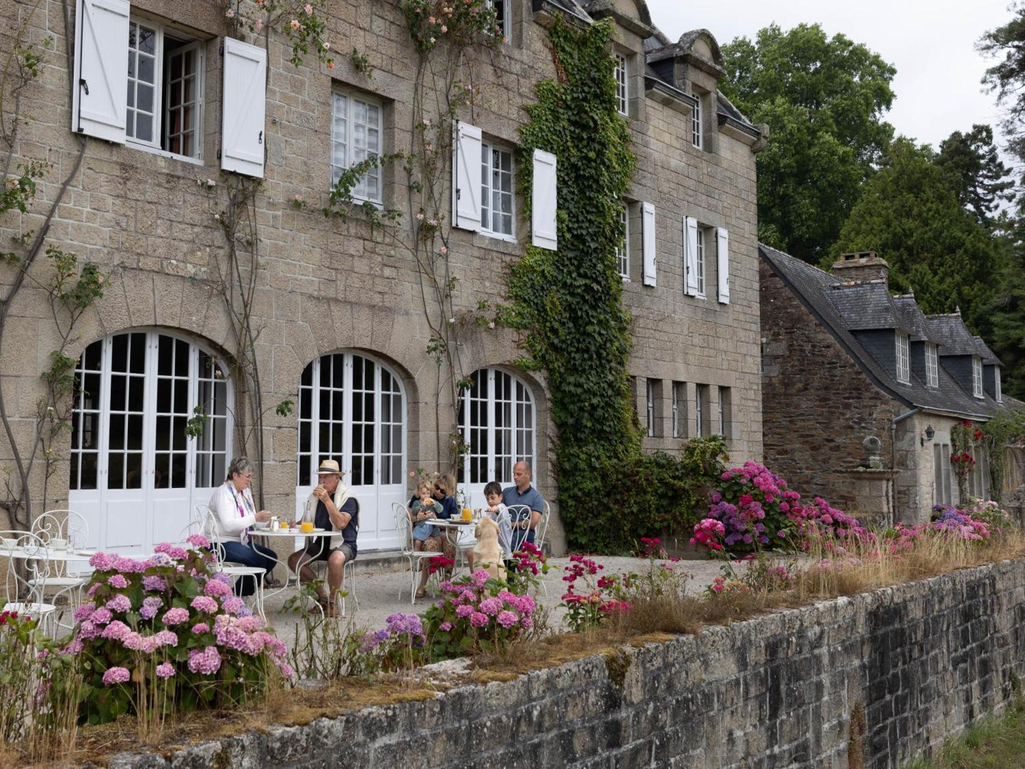 ホテル Manoir Du Stang La Forêt-Fouesnant エクステリア 写真