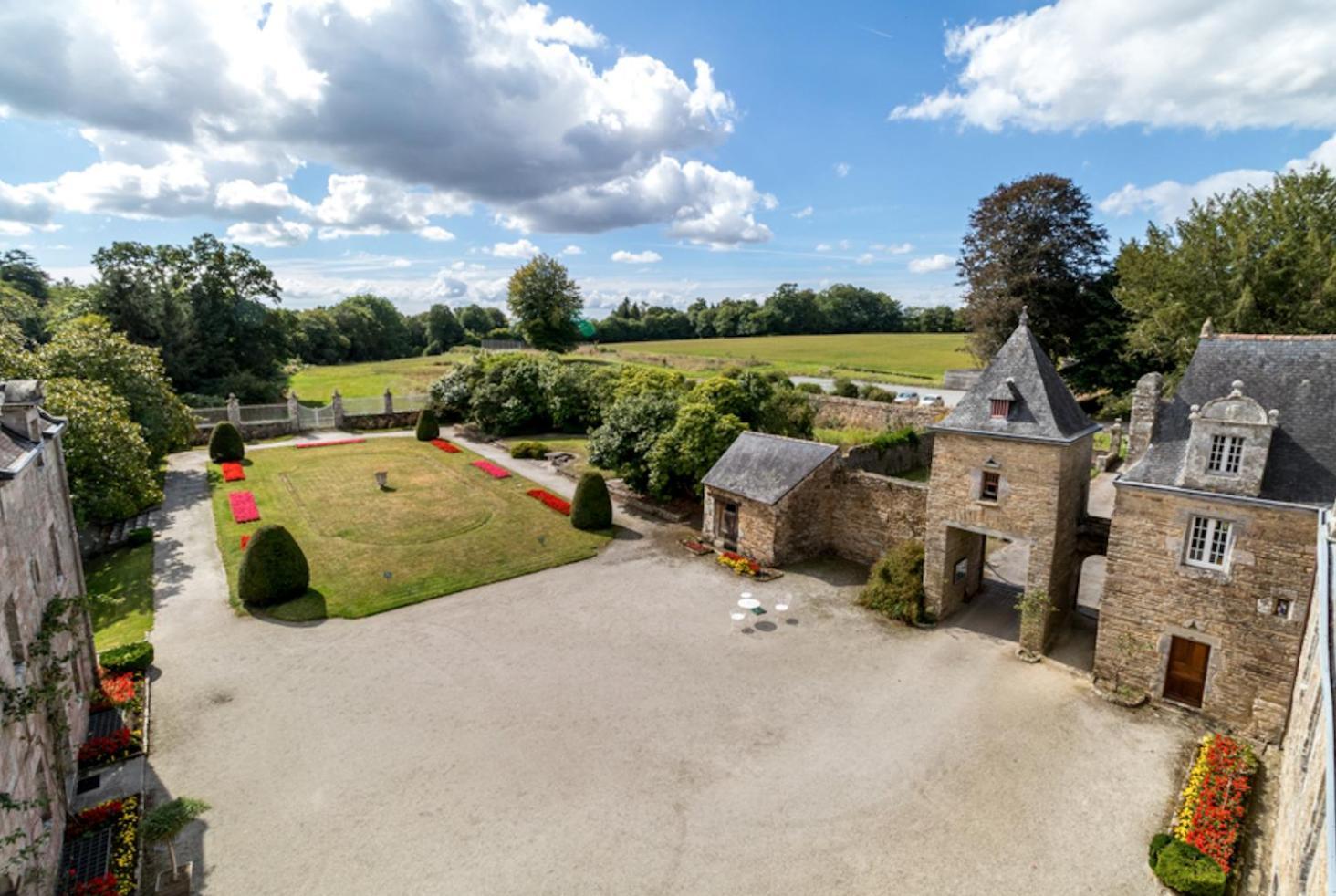 ホテル Manoir Du Stang La Forêt-Fouesnant エクステリア 写真