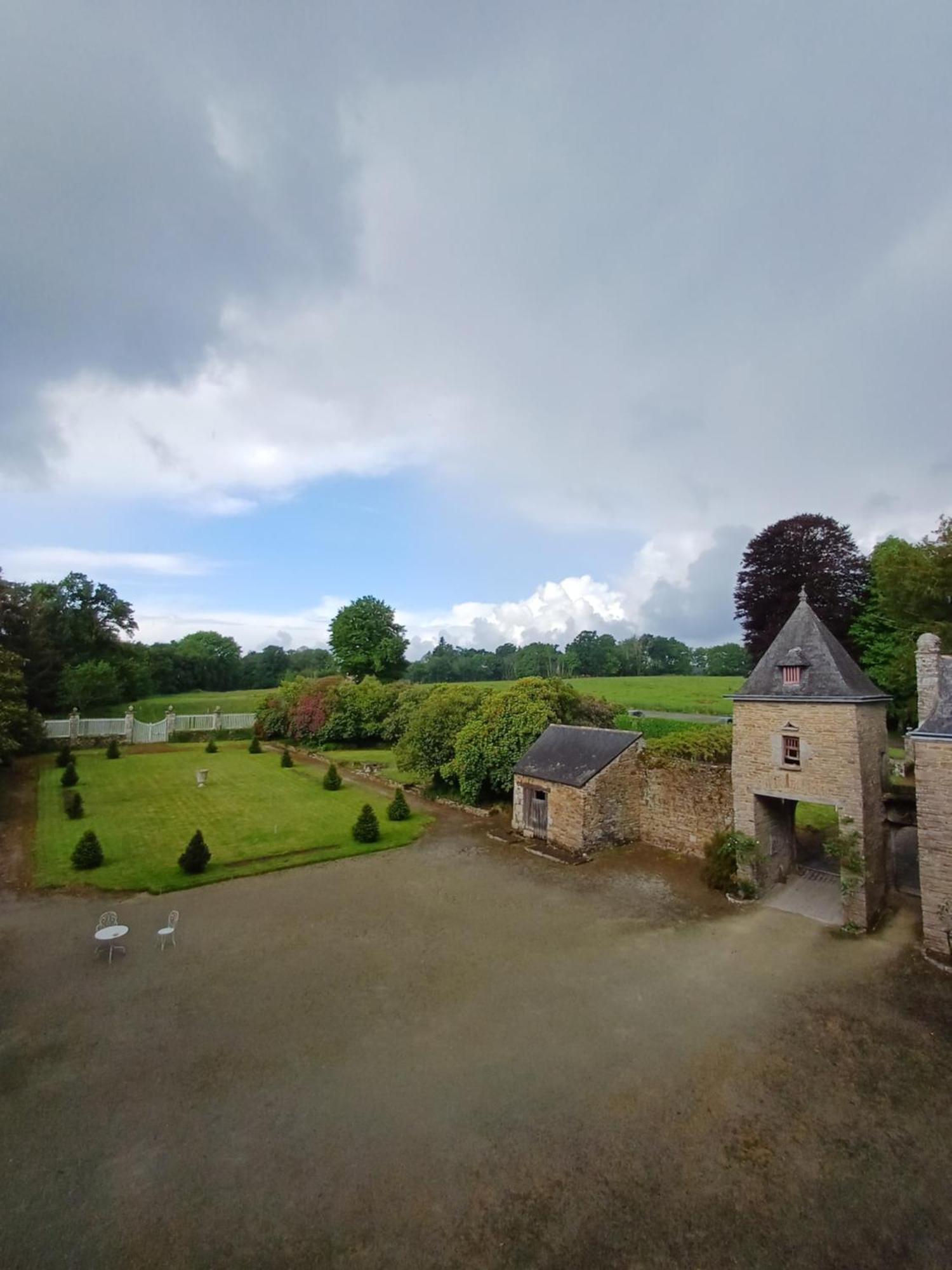 ホテル Manoir Du Stang La Forêt-Fouesnant エクステリア 写真